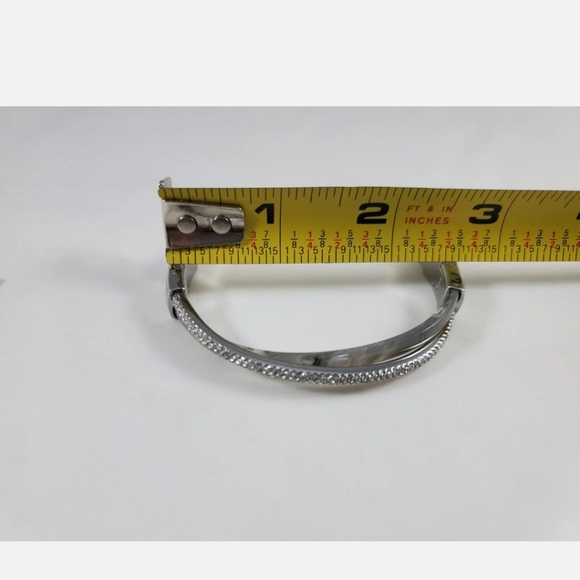 MICHAEL KORS RHINESTONE AND STERLING SILVER BRACELET - Picture 8 of 8